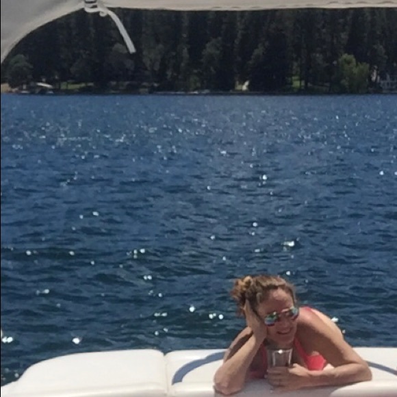 Meet your Posher, Sue - Picture 1 of 1